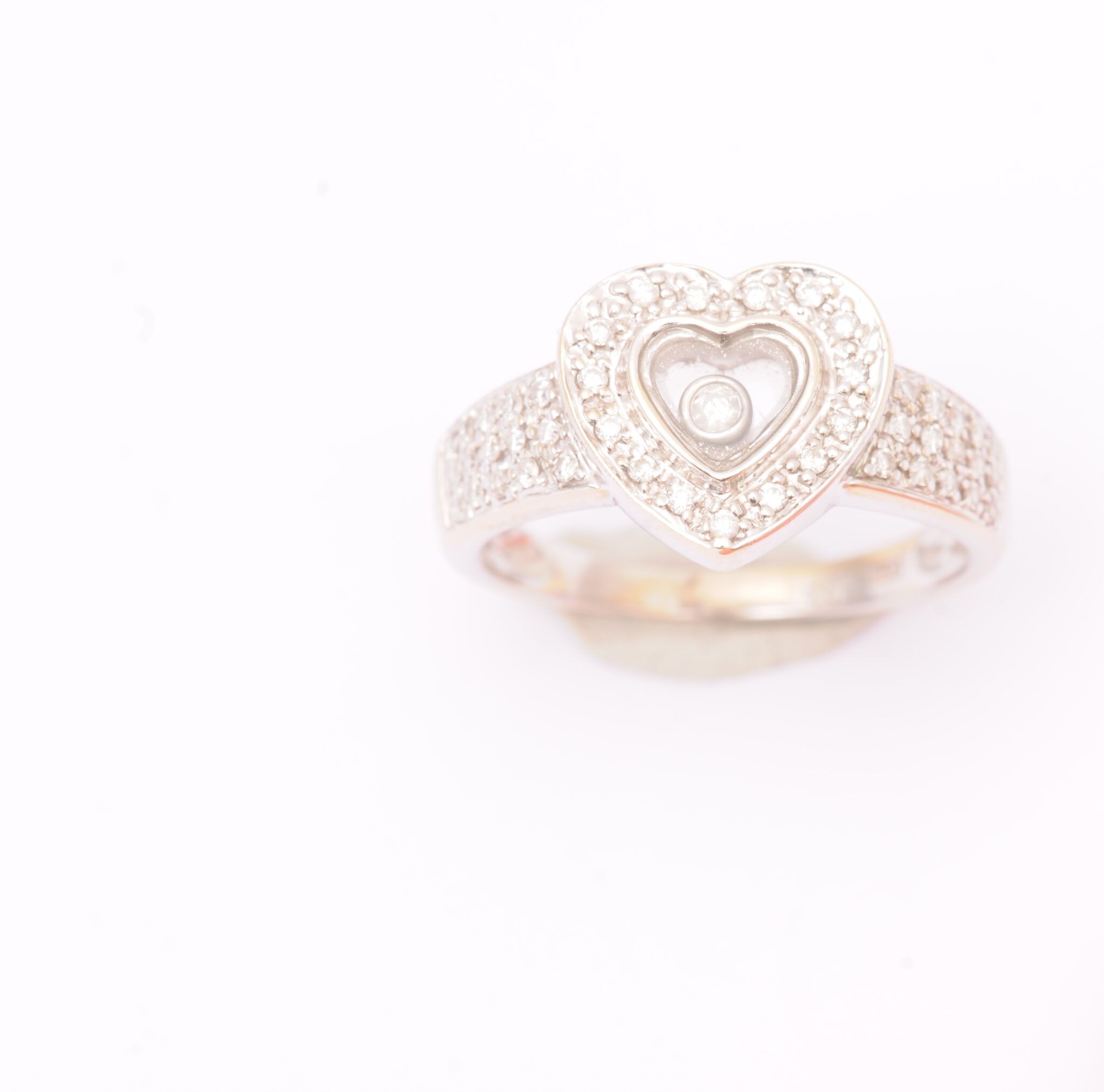 The different colours of gold Osprey Paris