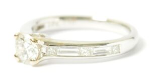 White gold diamond engagement ring - Image 7