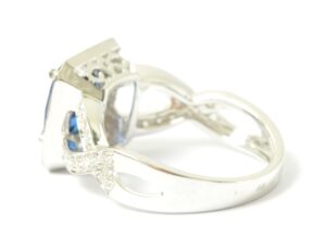 Sapphire and diamond ring - Image 6