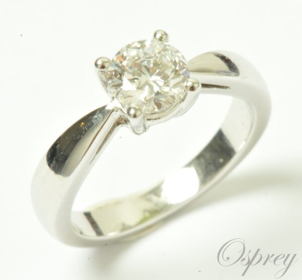 Solitaire engagement ring