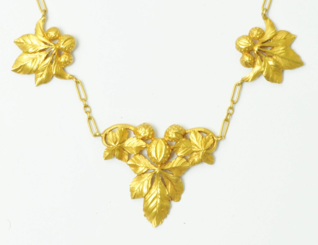 Art Nouveau drapery necklace Osprey Paris