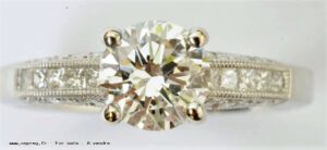 Solitaire engagement ring - Image 2