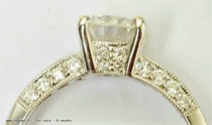 Solitaire engagement ring - Image 7