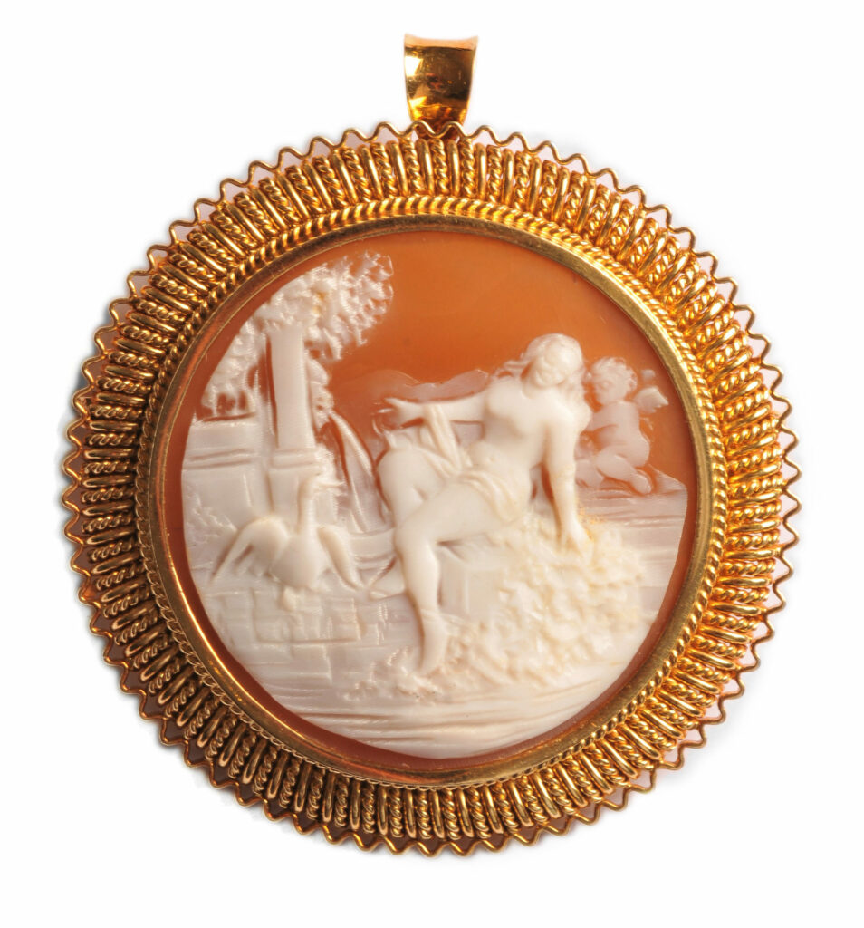 Leda and the swan cameo brooch Osprey Paris