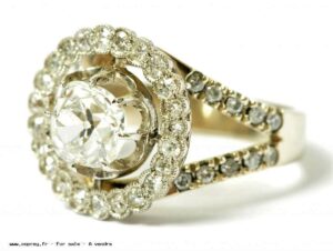 Diamond engagement ring - Osprey Paris