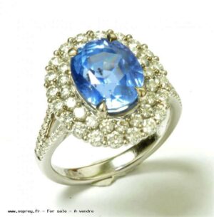 Sapphire and diamond ring