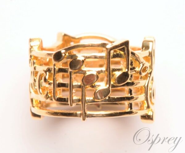 emme Idole Adoré ring in yellow or white gold from Osprey Paris.