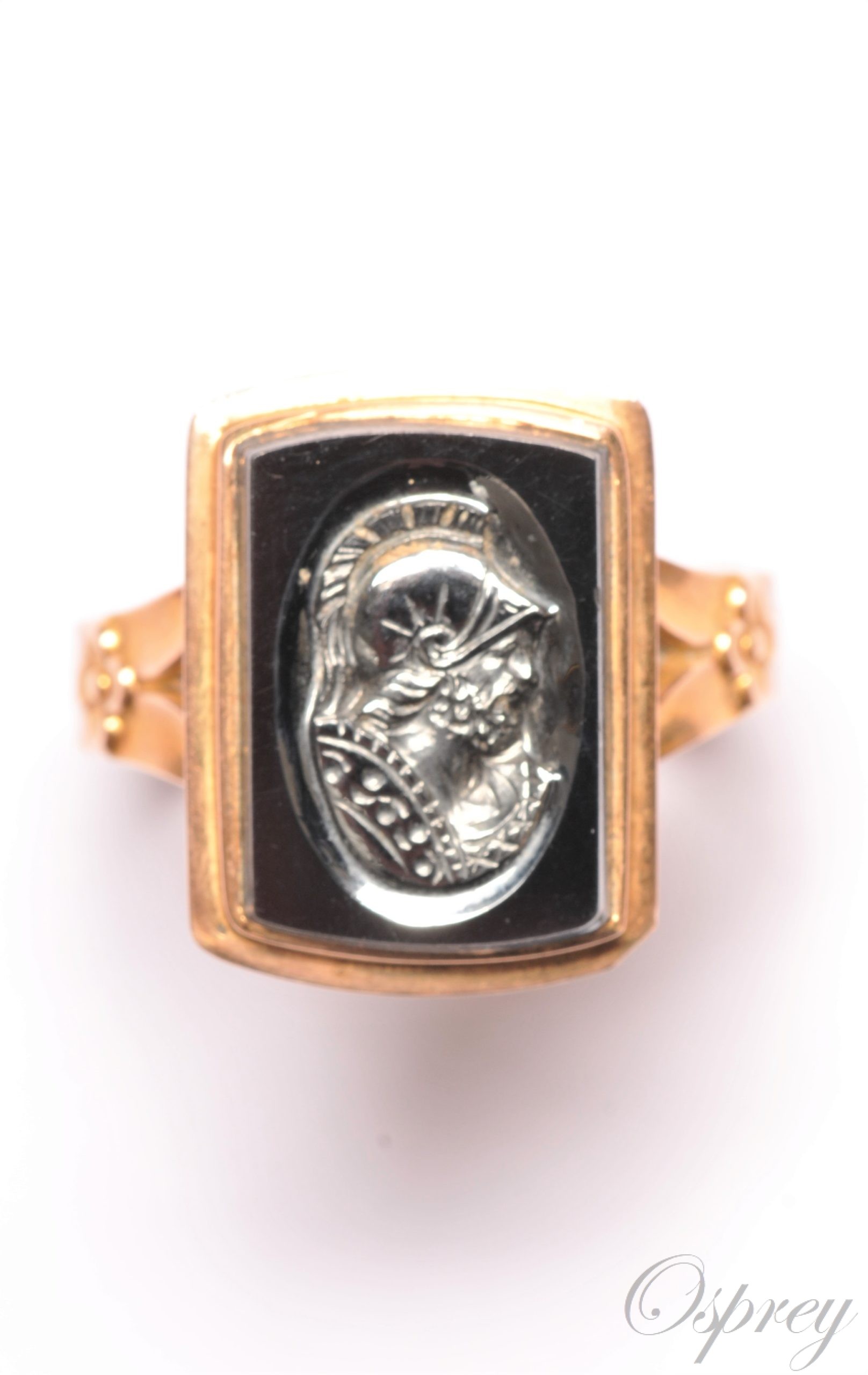 Bague chevaliere ancienne Osprey Paris