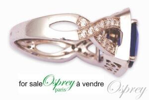bague en or blanc, saphir et diamants, anneau embelli. osprey paris